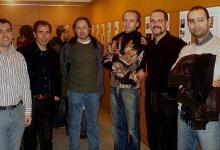 Con los compositores Arnau Bataller, Xavi Capellas, Luis De Arquer, Alfonso de Vilallonga y Marc Vaíllo, en la inauguración de la exposición "Compositors catalans de cinema" (2006)